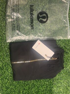 lululemon athletica Black Activewear Top with Signature Tag